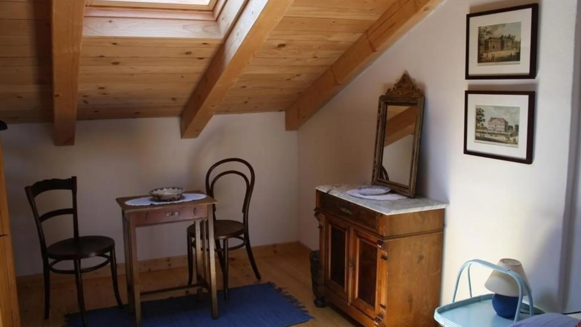 Liebevoll Eingerichtetes Istrisches Steinhaus Mit Grosser Ueberdachter Terrasse In Zentraler Lage Vižinada