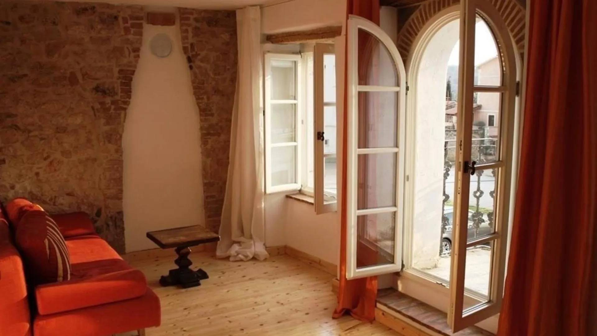 Liebevoll Eingerichtetes Istrisches Steinhaus Mit Grosser Ueberdachter Terrasse In Zentraler Lage Vižinada Croatie